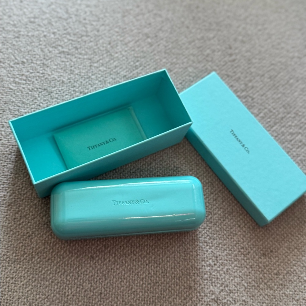 Tiffany & Co. Glasses/Sunglasses Case with Box - Picture 2 of 11